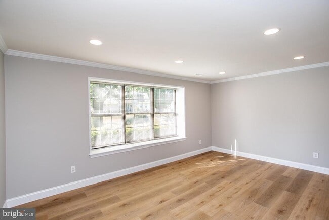 Building Photo - 19 Seton Hill Ct