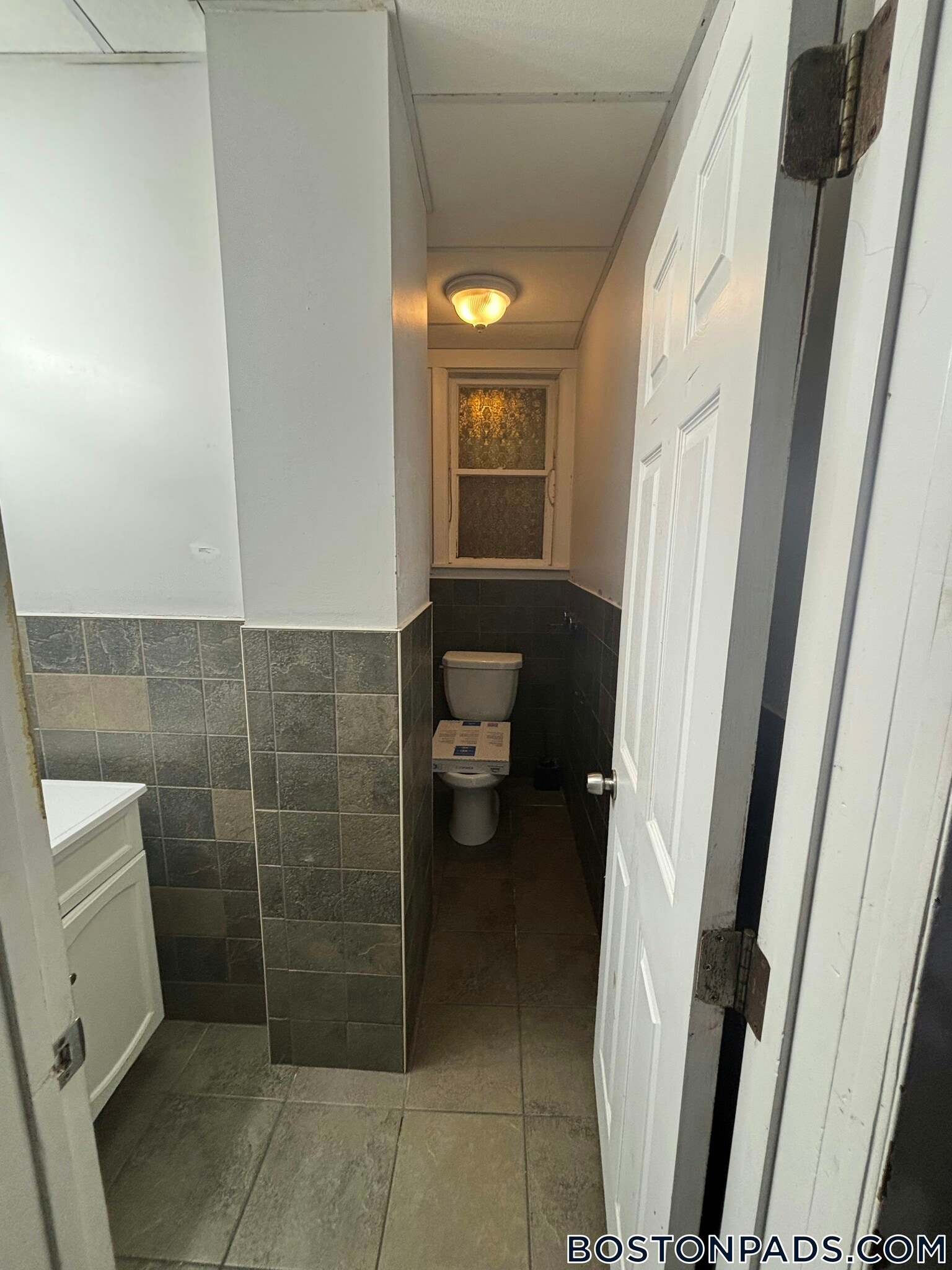 Building Photo - 289 Chelsea St