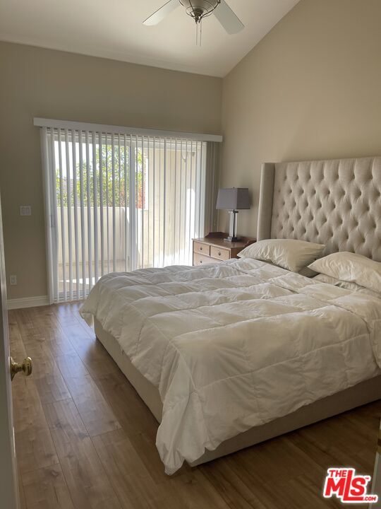 Building Photo - 717 E Olive Ave