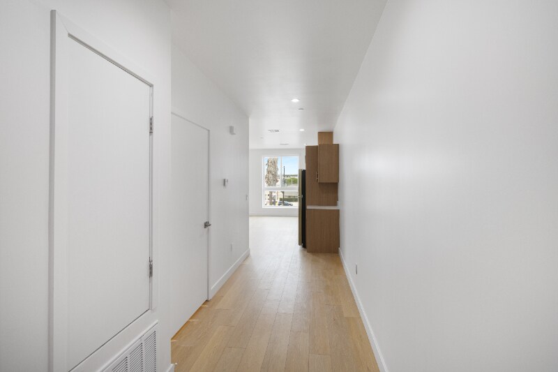Building Photo - 11814 Aviation Blvd