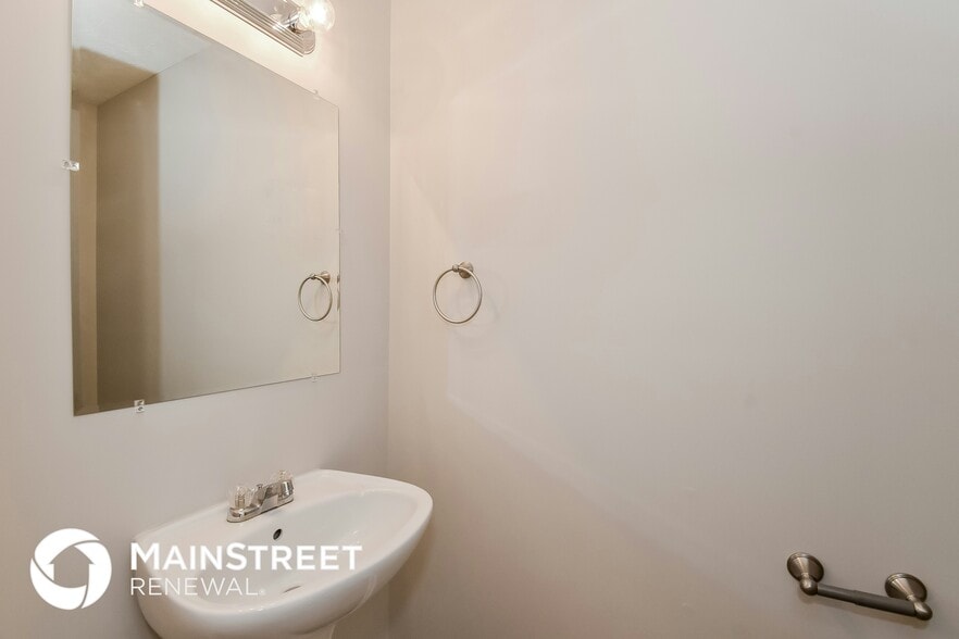 Building Photo - 273 Lenox Ct