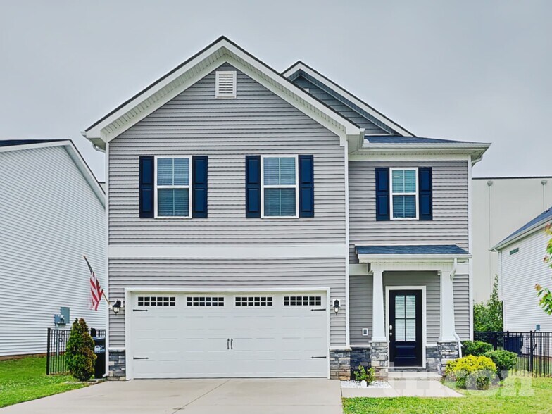 Building Photo - 1615 Sunray Dr