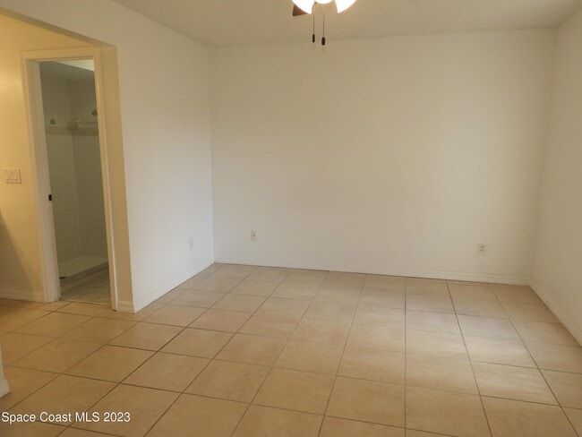 Building Photo - 1420 Denali St SE