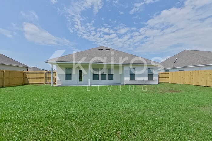 Building Photo - 104 Rainfall Ln