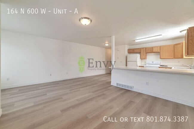 Building Photo - 164 N 600 W
