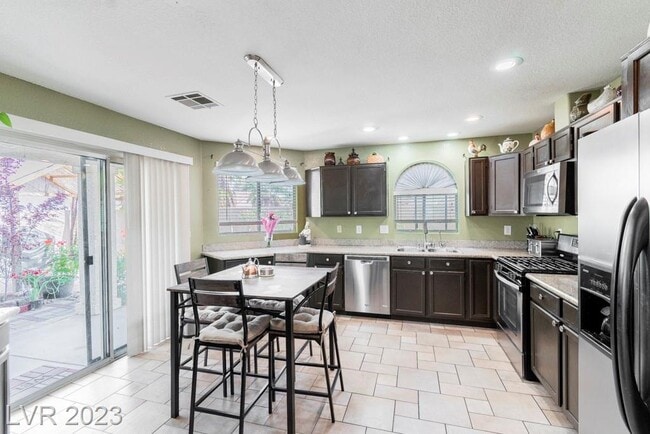 Building Photo - 1216 Olvera Way