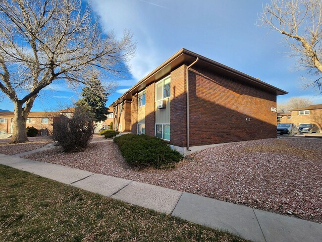 Building Photo - 6632 Dublin Loop W