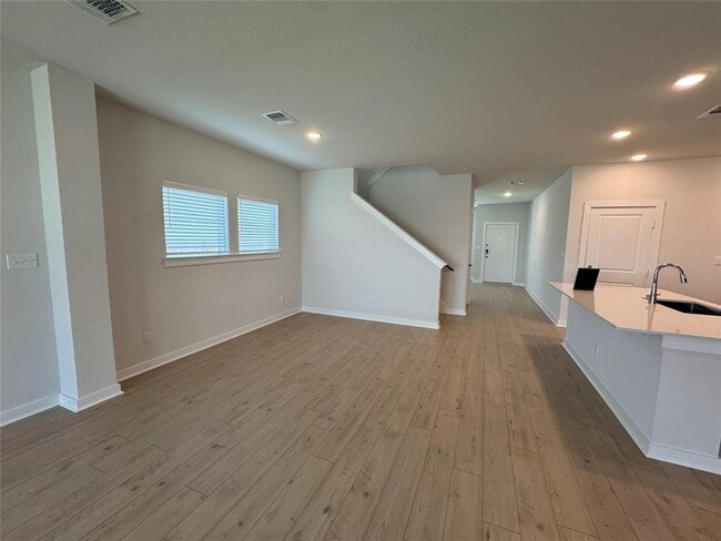 Building Photo - 109 Corn Ln