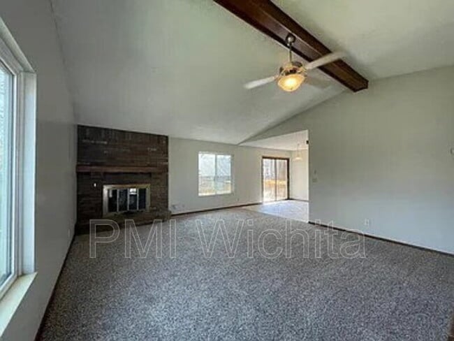 Building Photo - 1730 S Beech Ct