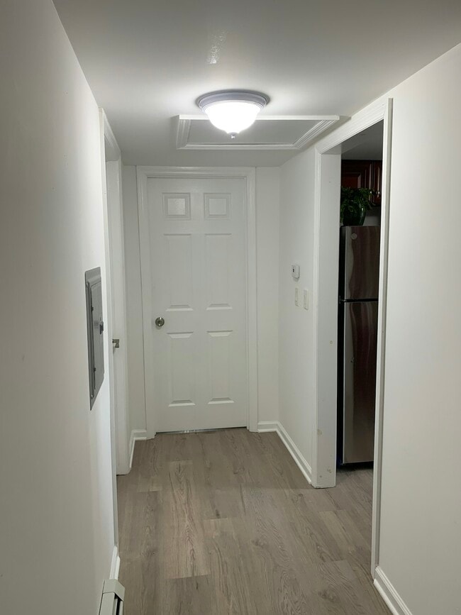 Building Photo - 141 Humphrey St