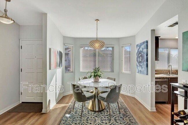 Building Photo - 2882 Andover Ave