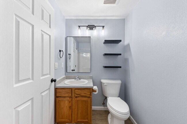 Building Photo - Updated 3 bedroom home with garage