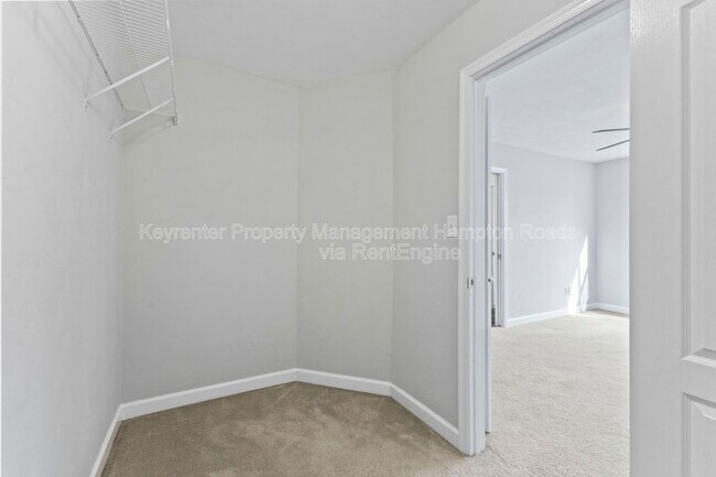 Building Photo - 5129 Maracas Arch