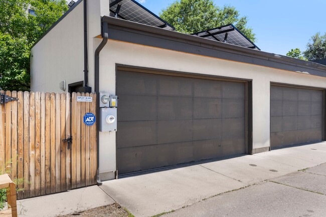 Building Photo - Modern 4BR/3.5BA Duplex with Finished Base...