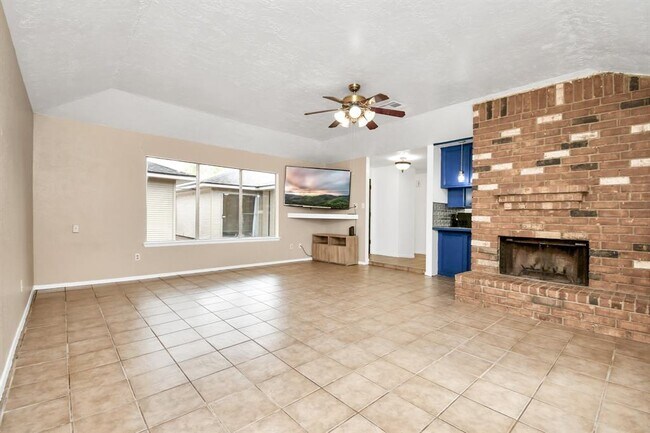 Building Photo - 1207 Martingale Ct