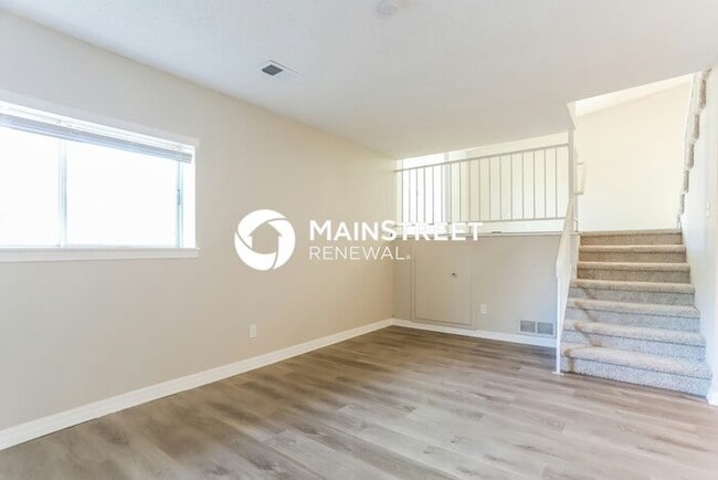 Building Photo - 3 Bedroom Pet-Friendly Home in Centennial, CO with Main Street Renewal