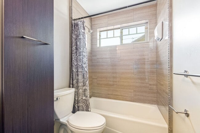 Building Photo - Charming Home in Garfield District – Renovated w/ Hardwood Floors, Granite Counters, In-Unit W/D ...
