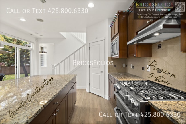 Building Photo - Luxury Corner-Lot Home in Redmond Ridge Ea...