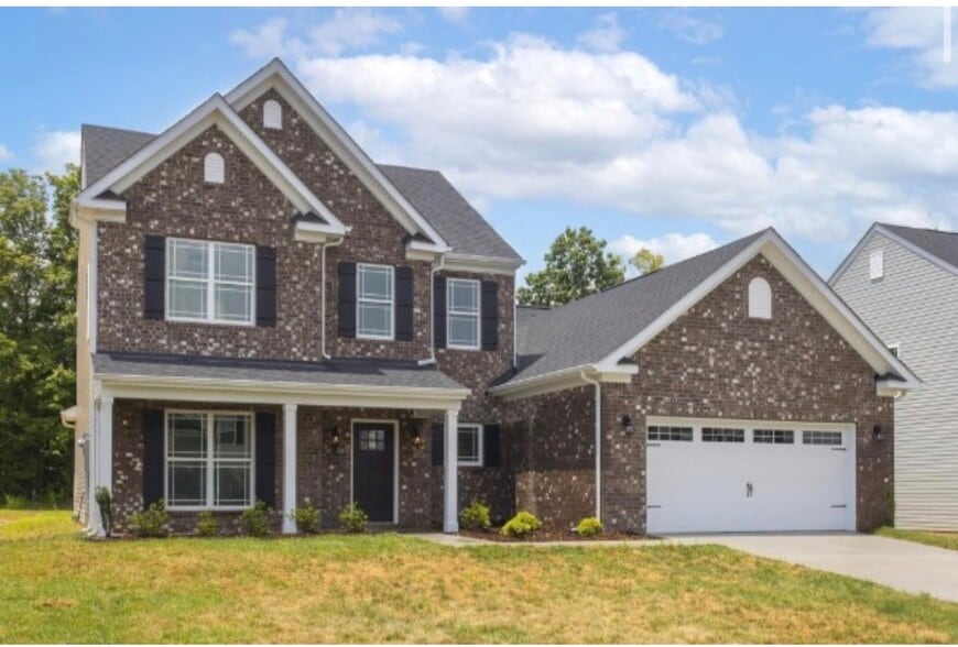 Building Photo - 5021 Salient Dr