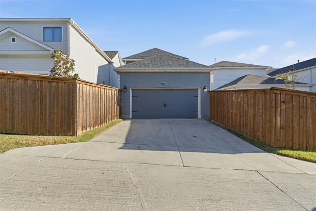 Building Photo - 14404 Balmoral Pl