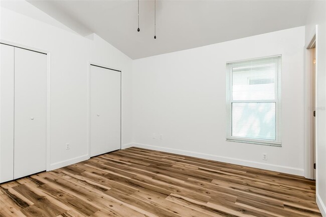 Building Photo - 5638 Piney Ridge Dr