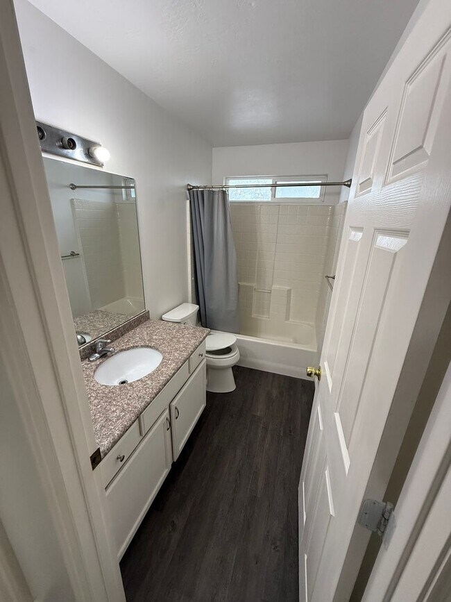 Building Photo - Coming soon 4 Bed/ 3 Bathroom house in Wes...