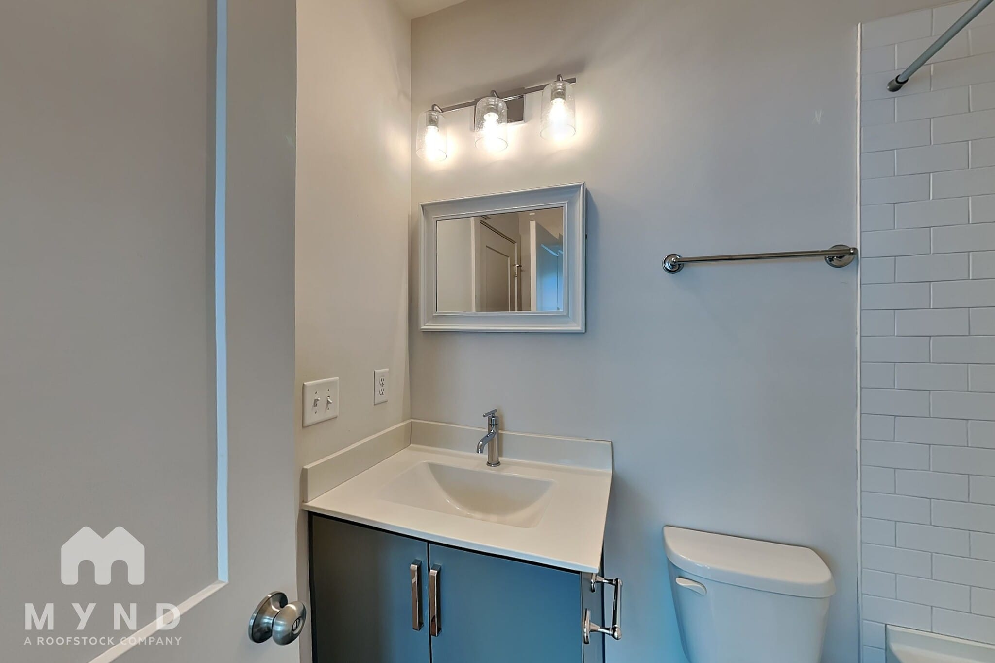 Building Photo - 149 Color Cir