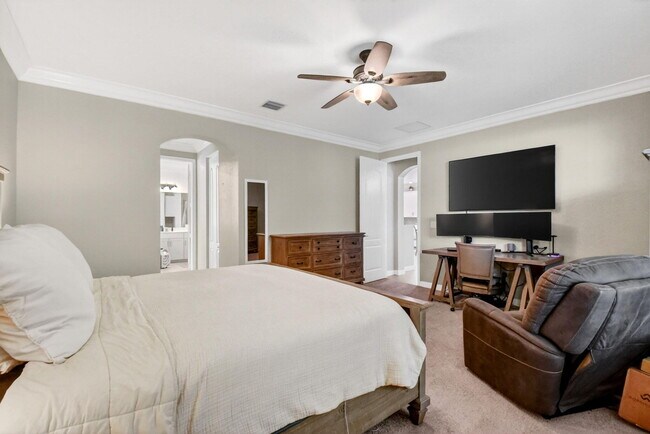 Building Photo - 9062 Gulf Cove Dr