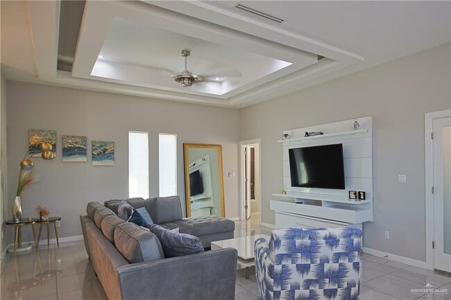 Building Photo - 34 South Dr