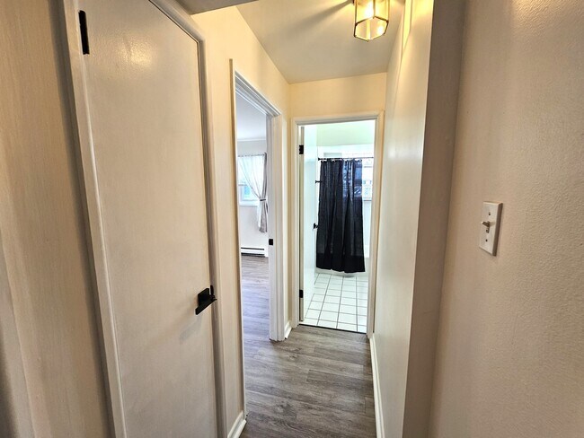 Building Photo - 6862 W Lode Dr