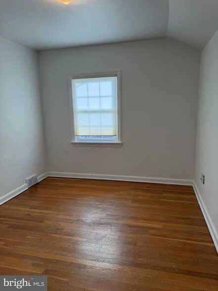 Building Photo - 114 Alders Dr