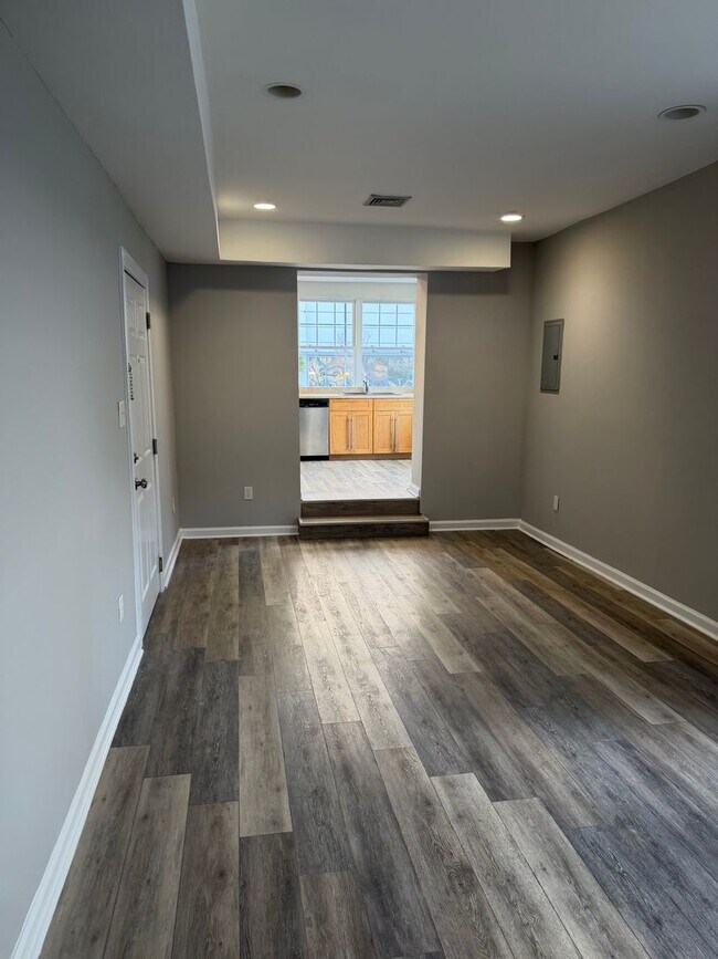 Building Photo - 116 S Massachusetts Ave