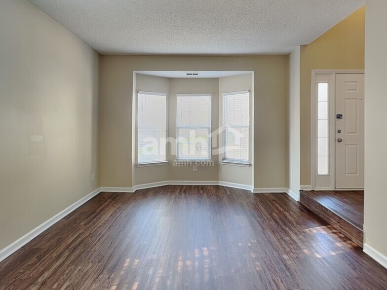 Building Photo - 2888 Shadow Brook Ct NW