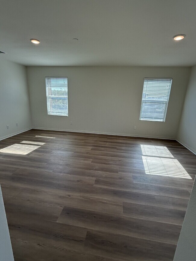 Building Photo - This beautiful home is on corner lot and with energy efficient features including solar.  New flo...