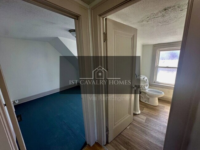 Building Photo - 3540 E 154th St