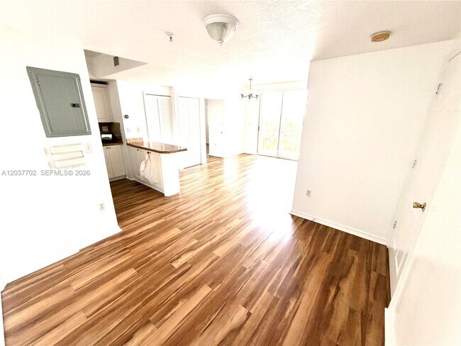 Building Photo - 3500 Coral Wy