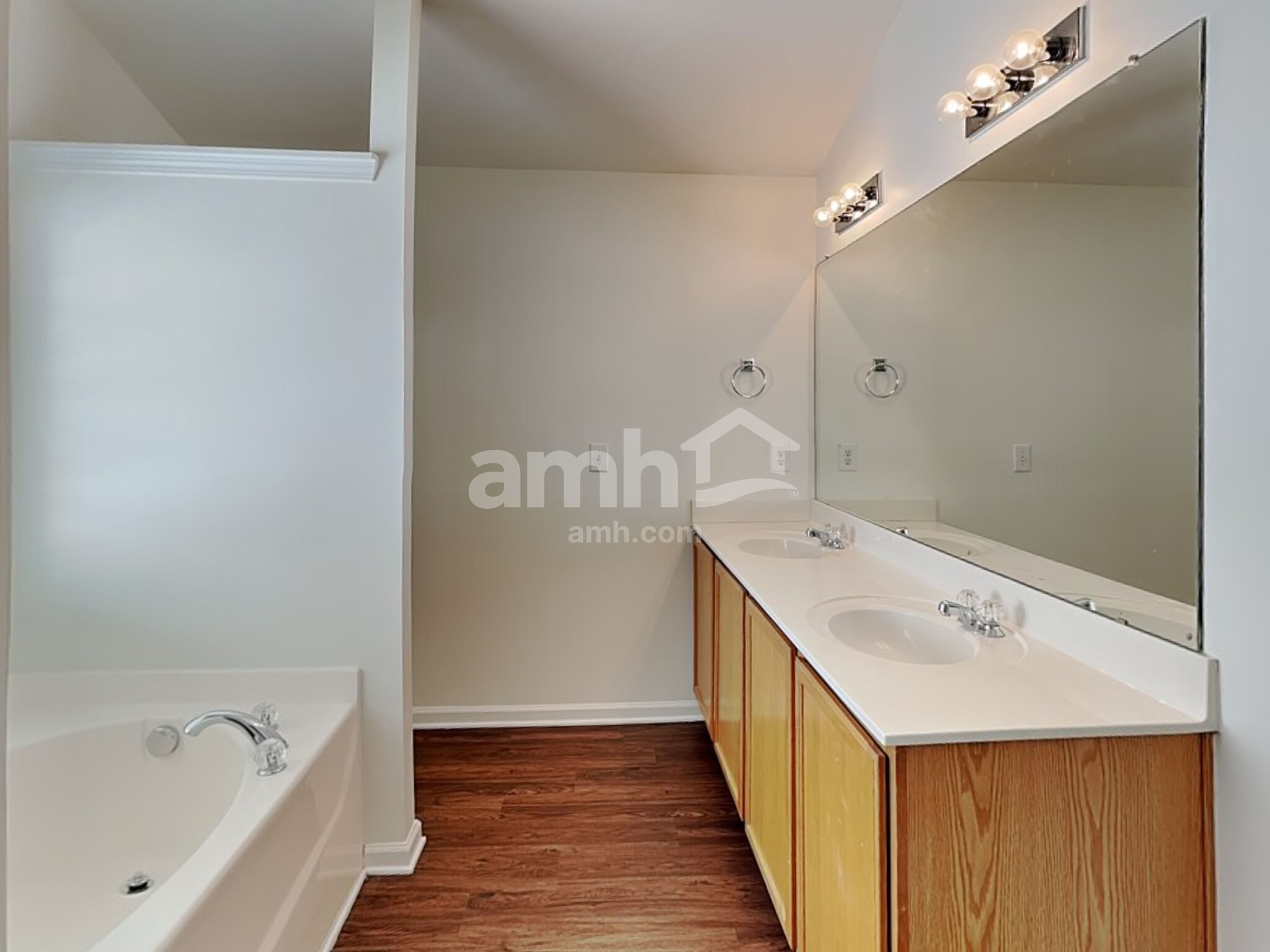Building Photo - 6726 Centerline Dr