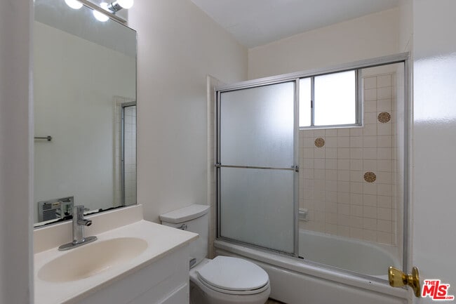 Building Photo - 1295 Federal Ave