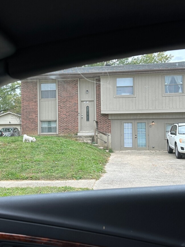Building Photo - 11210 Pyramid Rd
