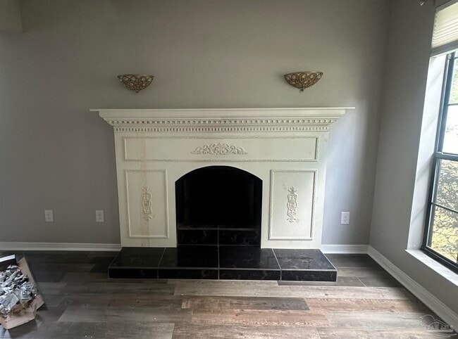 Building Photo - 6521 El Presideo