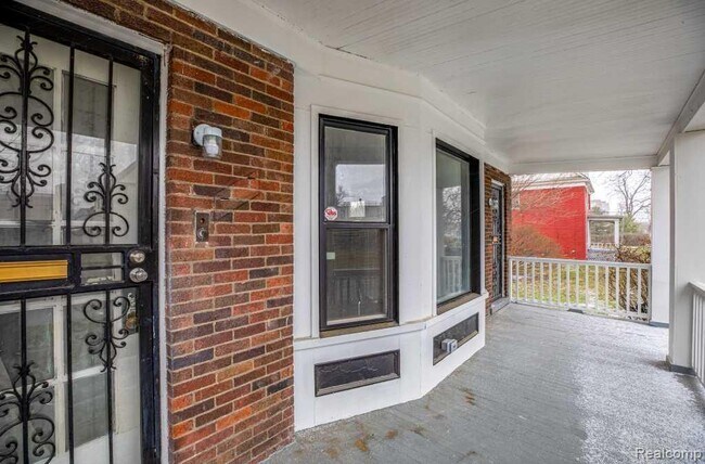 Building Photo - 1436 Baldwin St