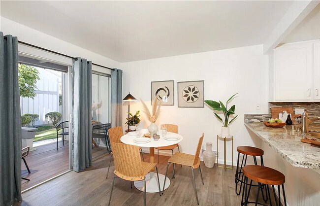 Building Photo - Live the ultimate Huntington Beach lifesty...