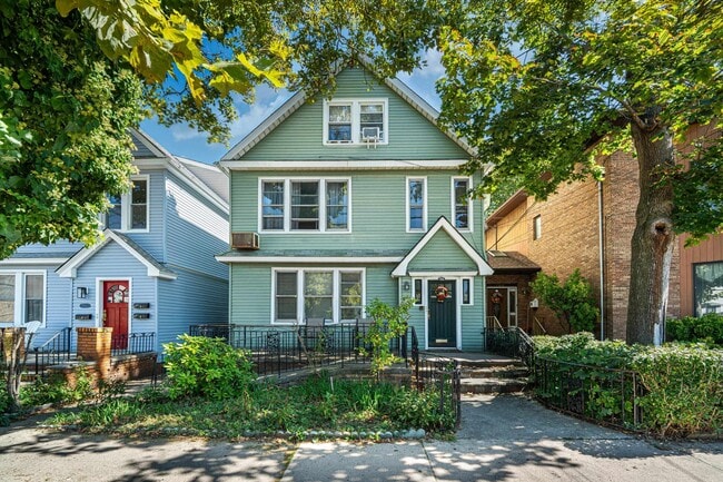 Building Photo - 784 Avenue C
