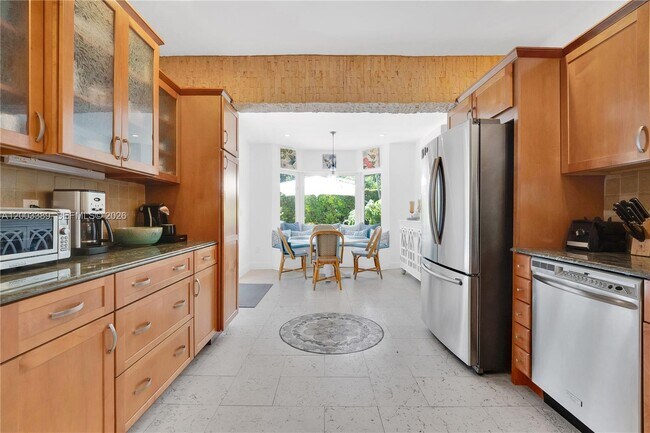 Building Photo - 1524 Siena Ave