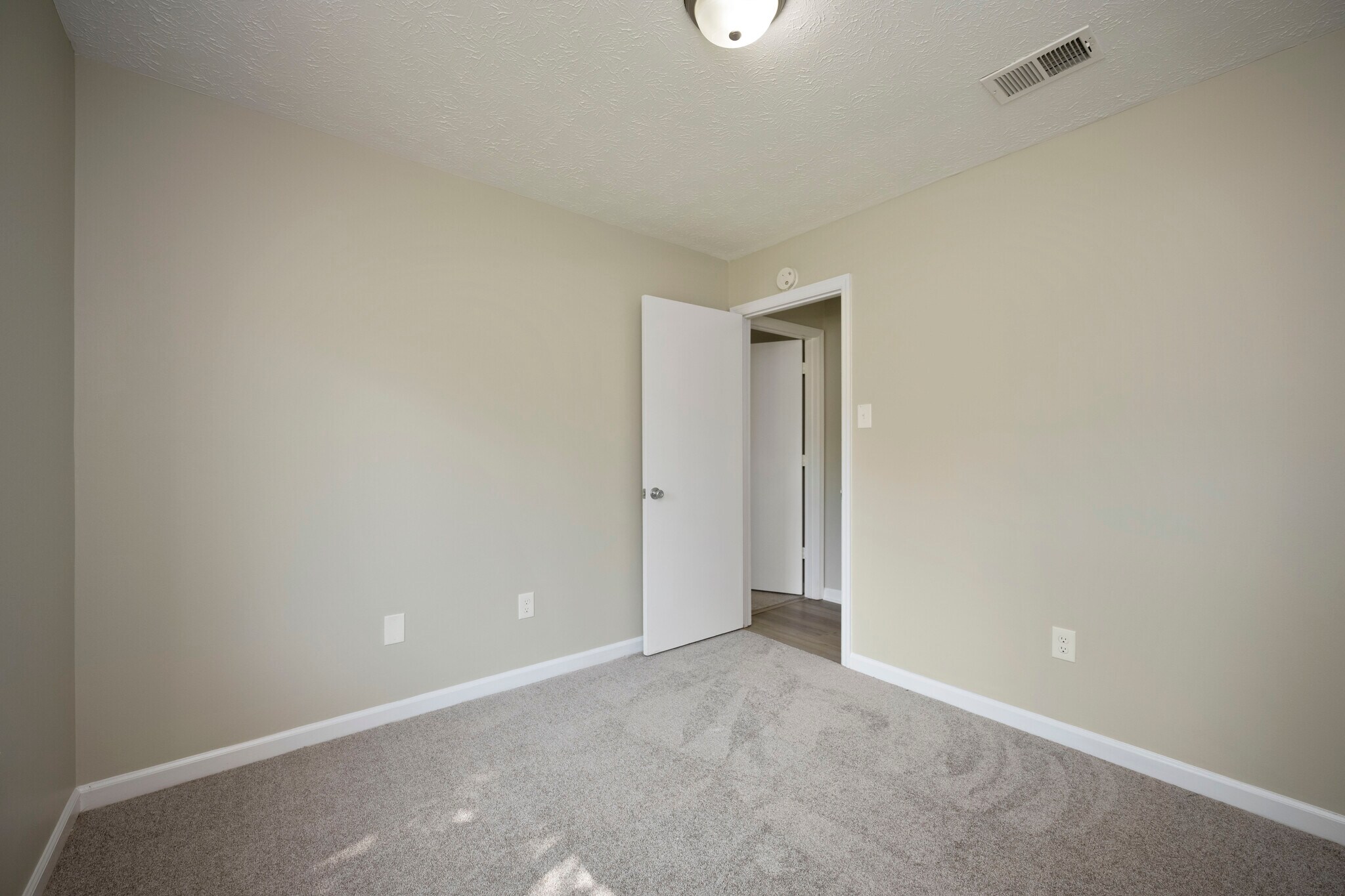 Building Photo - 3409 Woodspring Dr