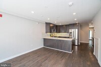 Building Photo - 1430 Clymer St