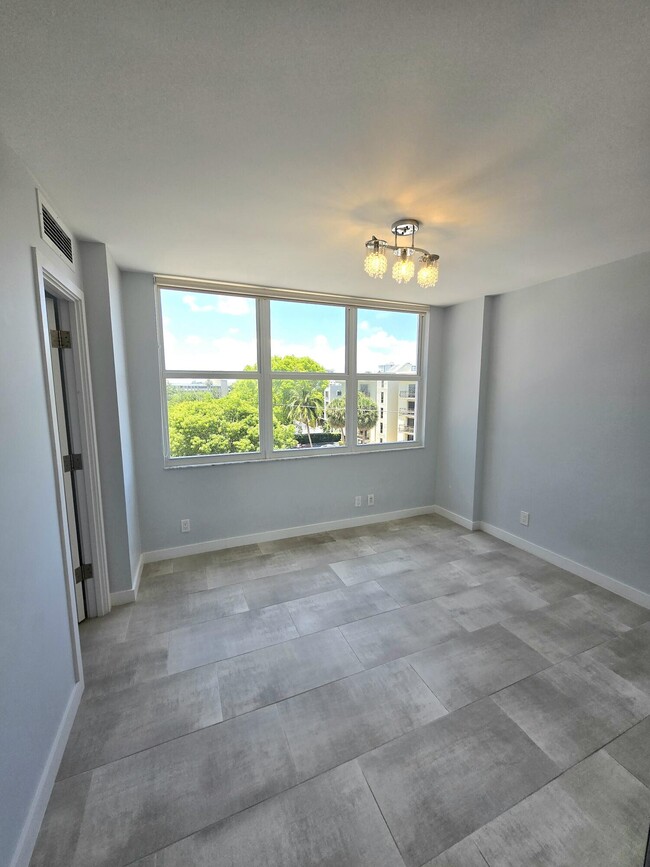 Building Photo - 137 Golden Isles Dr