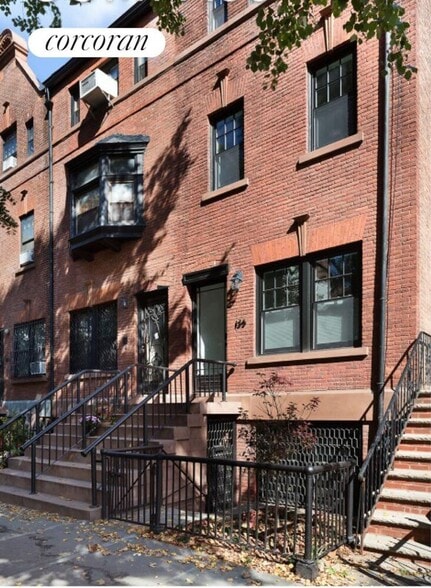 Building Photo - 135 Cambridge Pl