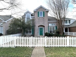 Building Photo - 4108 Hedgerow Dr