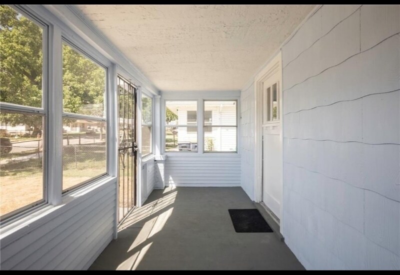 Building Photo - 3421 Mersington Ave